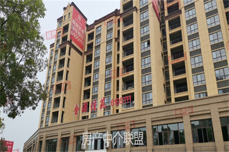 明诚套三三楼127/19平60万3室2厅1卫